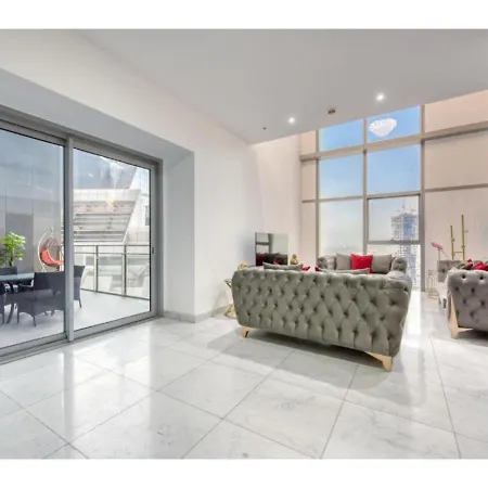 The Penthouse Near Burj Khalifa And Dubai Mall المظهر الخارجي الصورة